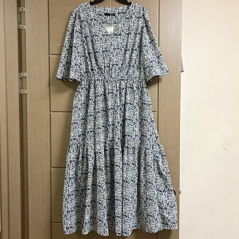 [BUNJANG] Gongu Woman Flower Long Dress (Size 77-88) / (새상품) 공구우먼 플라워 롱원피스(77-88)