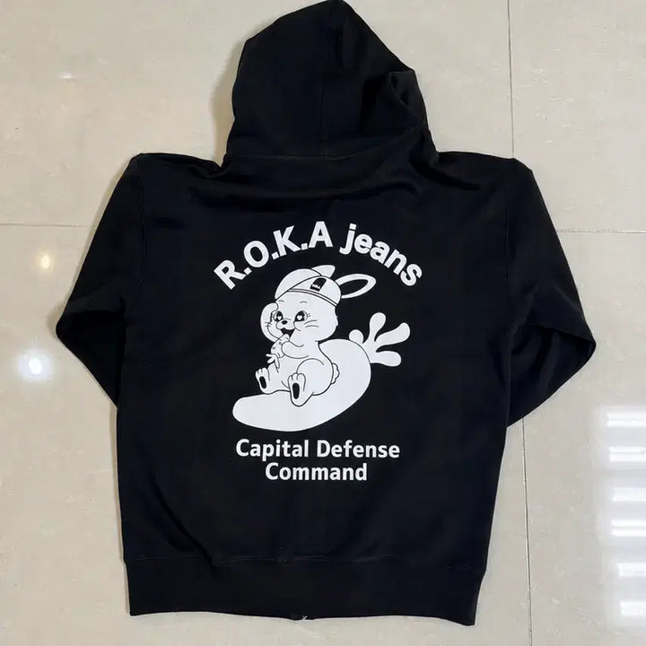 [BUNJANG] NewJeans x Subangsa Collaboration Limited Edition Roca Hoodie Zip-up (Sealed) / 단종된 한정판 뉴진스X수방사 콜라보 뉴진스 로카 후드집업 미개봉 새제품