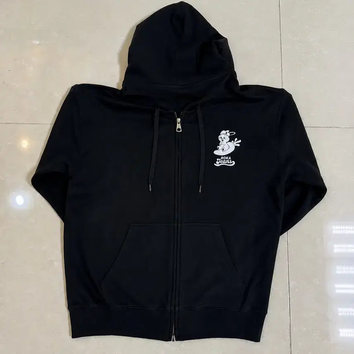 [BUNJANG] NewJeans x Subangsa Collaboration Limited Edition Roca Hoodie Zip-up (Sealed) / 단종된 한정판 뉴진스X수방사 콜라보 뉴진스 로카 후드집업 미개봉 새제품