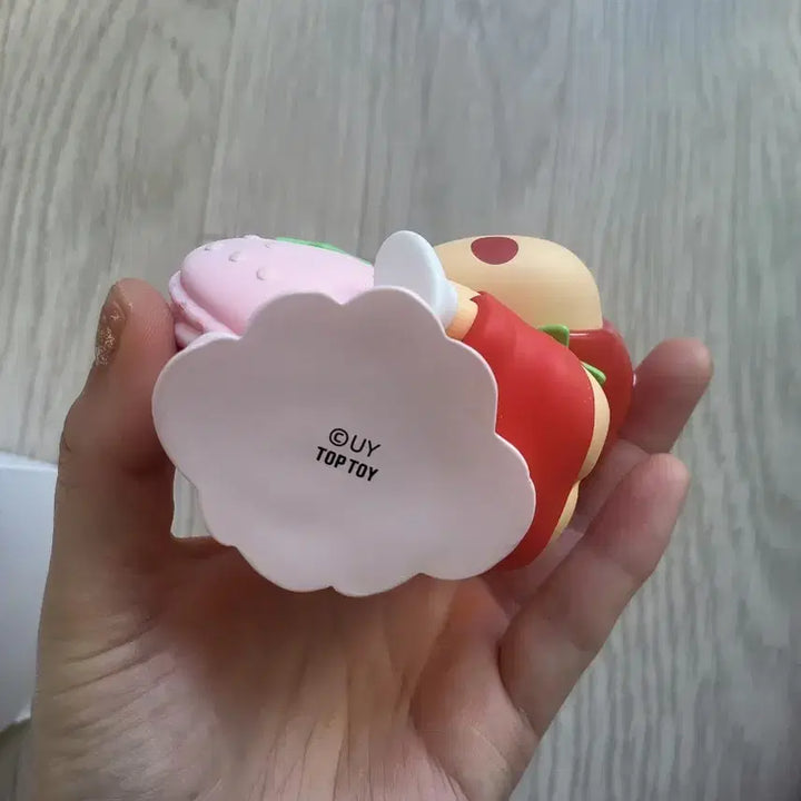 [BUNJANG] C Kasukabe Strawberry Cake Crayon Shin-chan Figure / 카스카베 딸기케이크 짱구 피규어