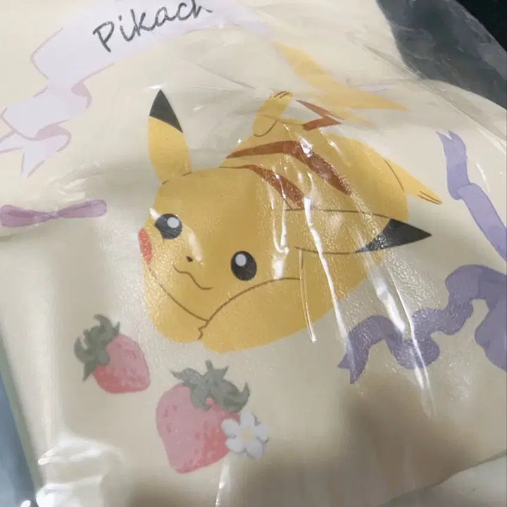 [BUNJANG] Pokemon 30th Anniversary Logo Stickers Bundle Set (11 pcs) / 포켓몬 30주년 로고 스티커 미뇽+10=11장일괄