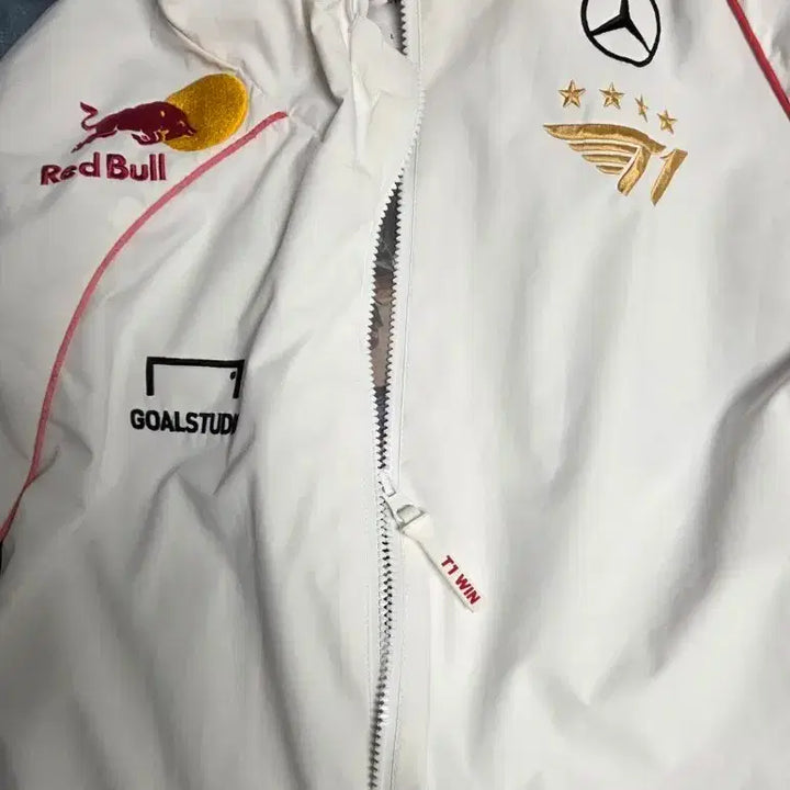 [BUNJANG] T1 2024 Worlds Championship Uniform Jacket (L) / 2024 월즈 티원 우승 유니폼 자켓(L)