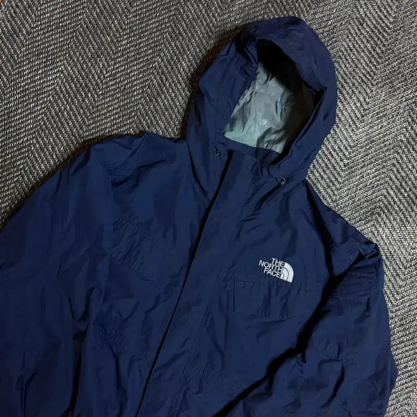 [BUNJANG] The North Face Hi-Event Jacket Navy S (90) / 노스페이스 하이벤트 자켓 네이비 S(90)