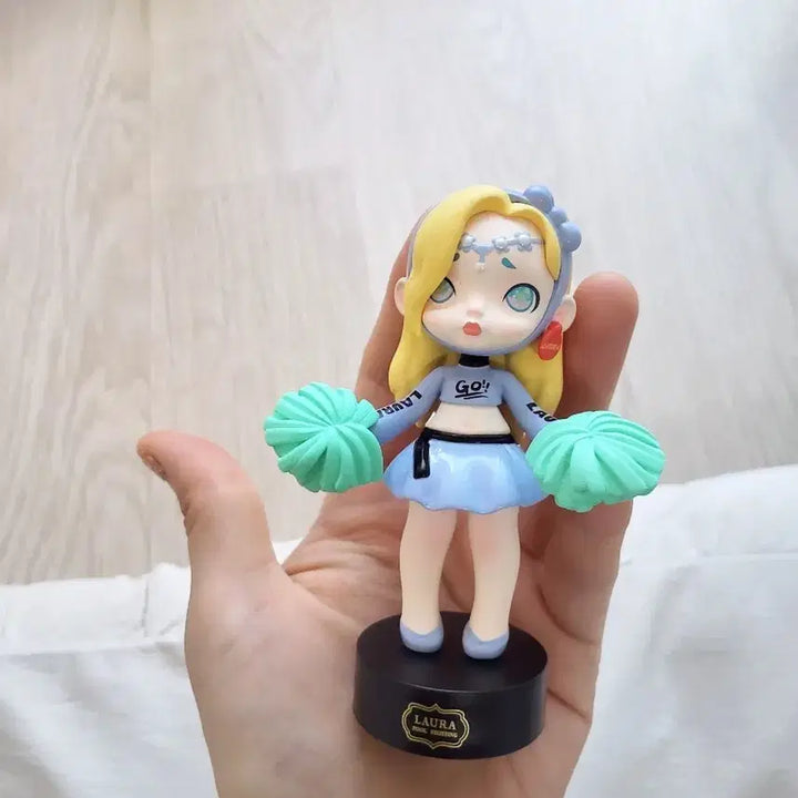 [BUNJANG] Laura Figure / 로라 피규어
