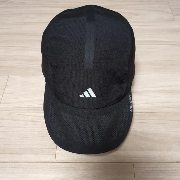 [SOLD OUT] 새상품급 아디다스 아디제로 라이트웨이트 런닝 러닝 캡 모자 57~60cm