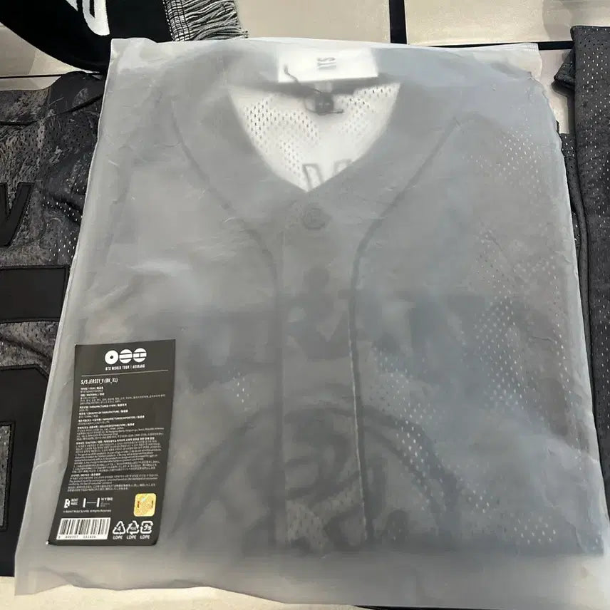 [BUNJANG] BTS V Taehyung Arirang Jersey XL / Bts 아리랑 저지 V 태형 XL사이즈 새제품