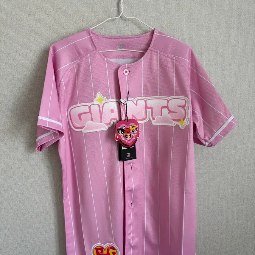 [BUNJANG] Lotte Giants Powerpuff Girls Uniform (Size 85, Yoon Dong-hee Marked) / (새제품) 롯데 자이언츠 파워퍼프걸 유니폼(85사이즈, 윤동희 마킹)