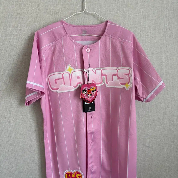 [BUNJANG] Lotte Giants Powerpuff Girls Uniform (Size 85, Yoon Dong-hee Marked) / (새제품) 롯데 자이언츠 파워퍼프걸 유니폼(85사이즈, 윤동희 마킹)