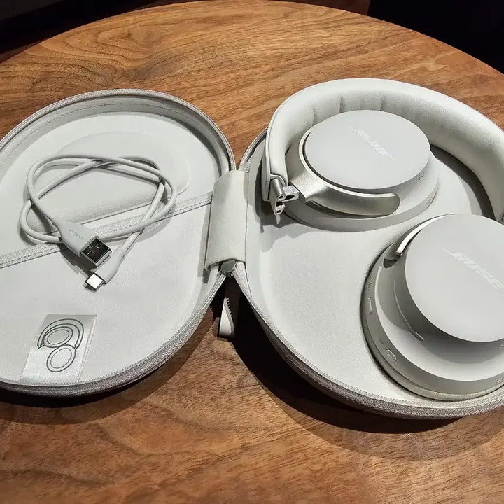 [BUNJANG] Boss QC Ultra White Headphones / [S급/급처] 보스 QC 울트라 화이트