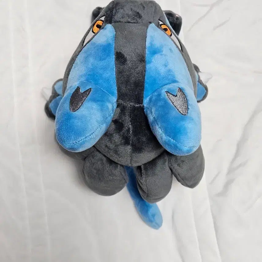 [BUNJANG] Official Pokémon Lucario Medium Plush / (정품 새제품) 포켓몬 루카리온 중형인형