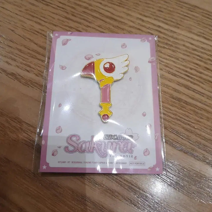 [BUNJANG] Cardcaptor Sakura Movie Version Sakura Theater Exclusive Badge (3rd Week) / 극장판 카드캡터 체리 사쿠라 특전 3주차  뱃지