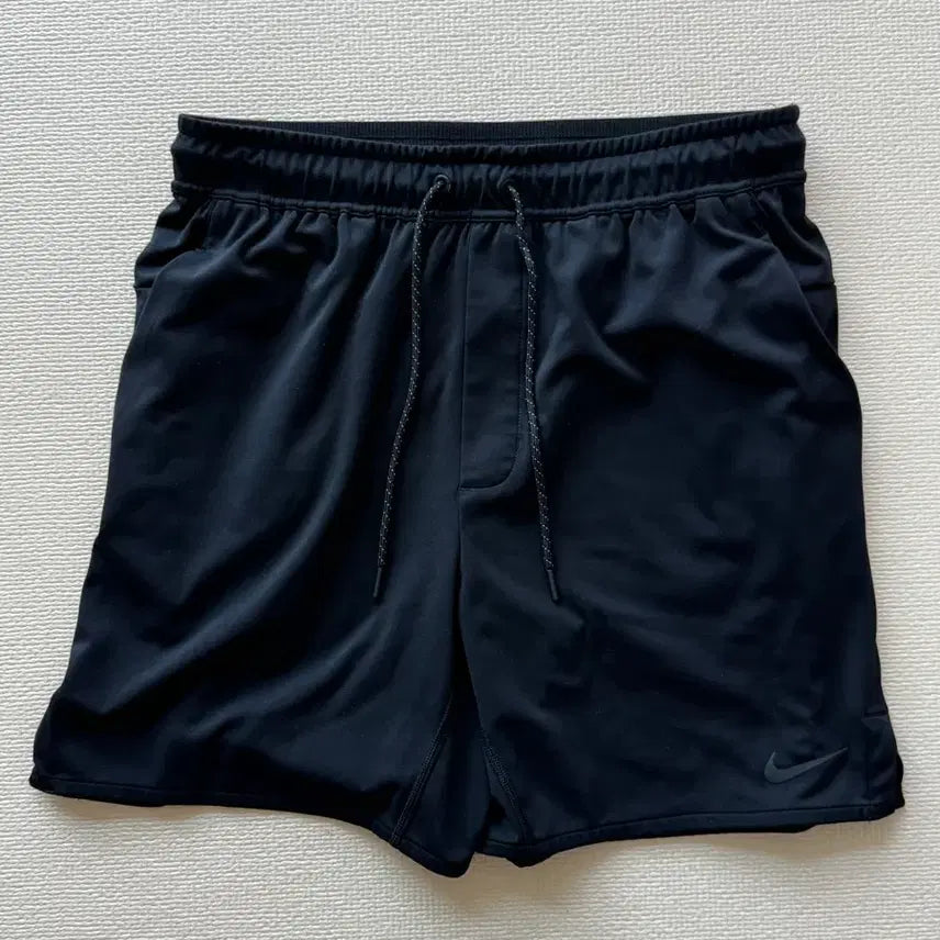 [SOLD OUT] 나이키 드라이핏 숏폼 L