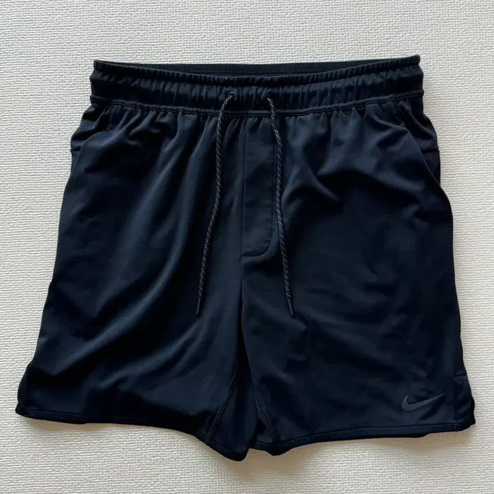 [SOLD OUT] 나이키 드라이핏 숏폼 L