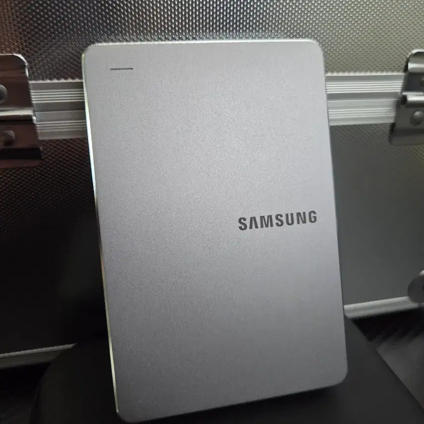 [SOLD OUT] 2025 삼성전자 Y3 4TB 외장하드 스모키 그레이