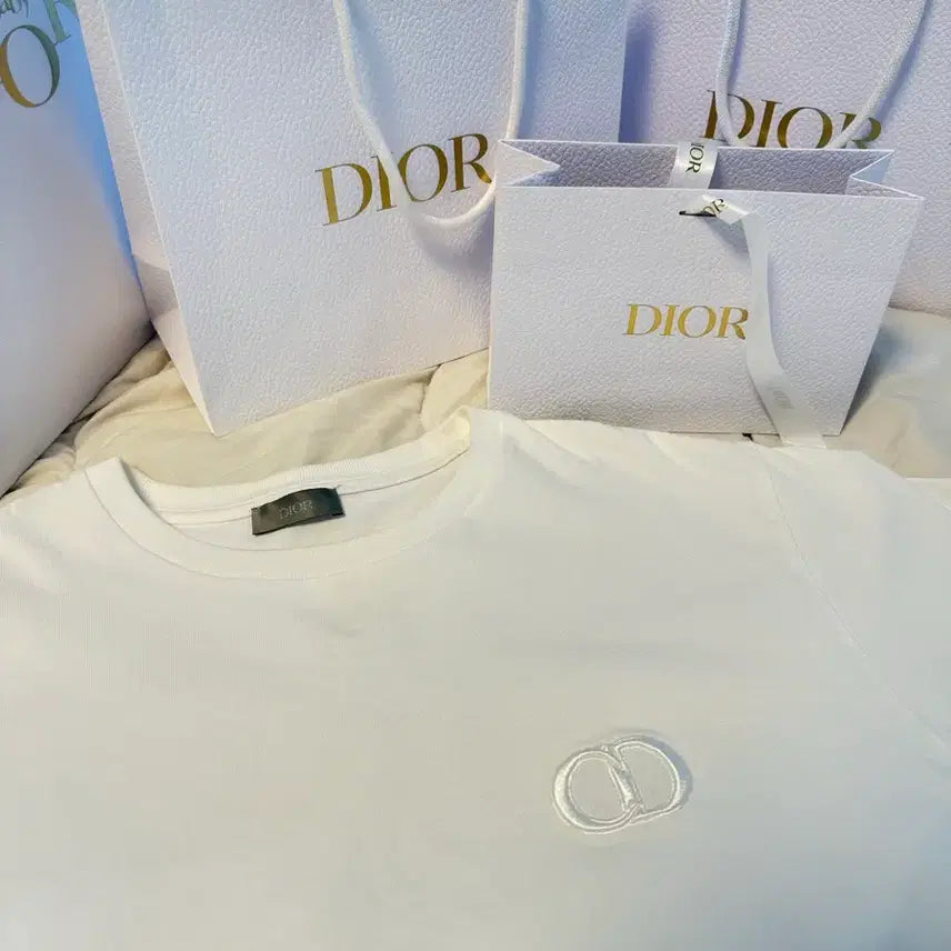 [BUNJANG] Dior CD White Organic Jersey Short Sleeve T-Shirt / 새상품 디올 CD 화이트 오가닉 저지 반팔티 판매
