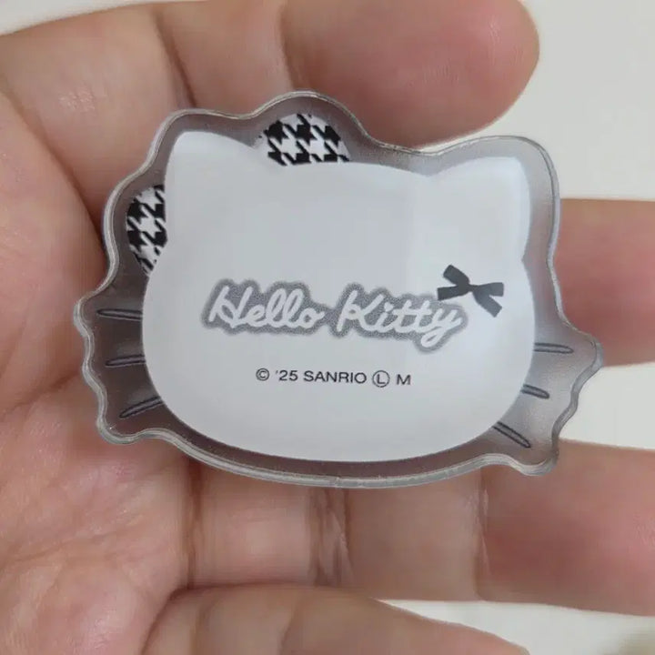 [BUNJANG] Sanrio Hello Kitty Random Acrylic Clip / 산리오 키티 랜덤 아크릴 집게