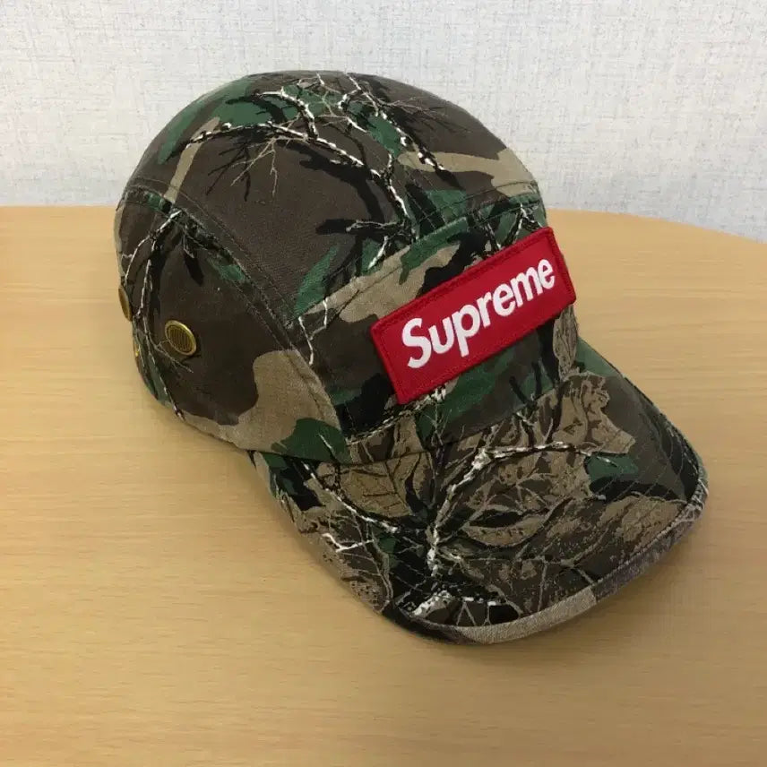 [SOLD OUT] 슈프림 22FW 밀리터리 박스로고 캠프캡 올리브 카모