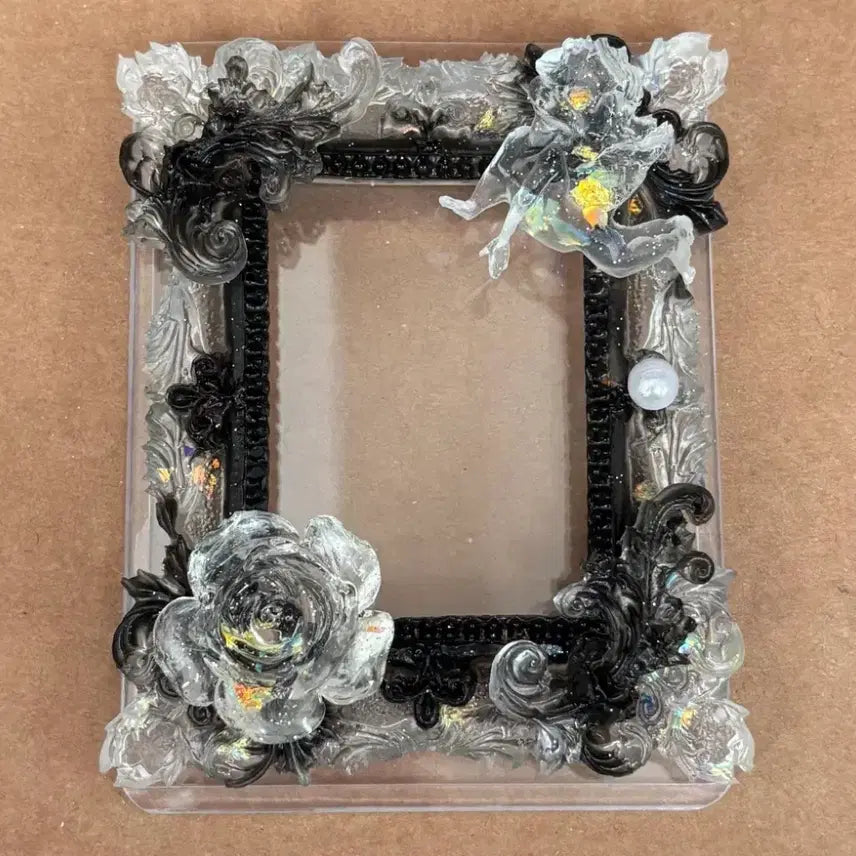 [BUNJANG] Black &amp; White Flower Photocard Holder / 블랙&amp;화이트 플라워 탑꾸 / 탑로더 포카홀더