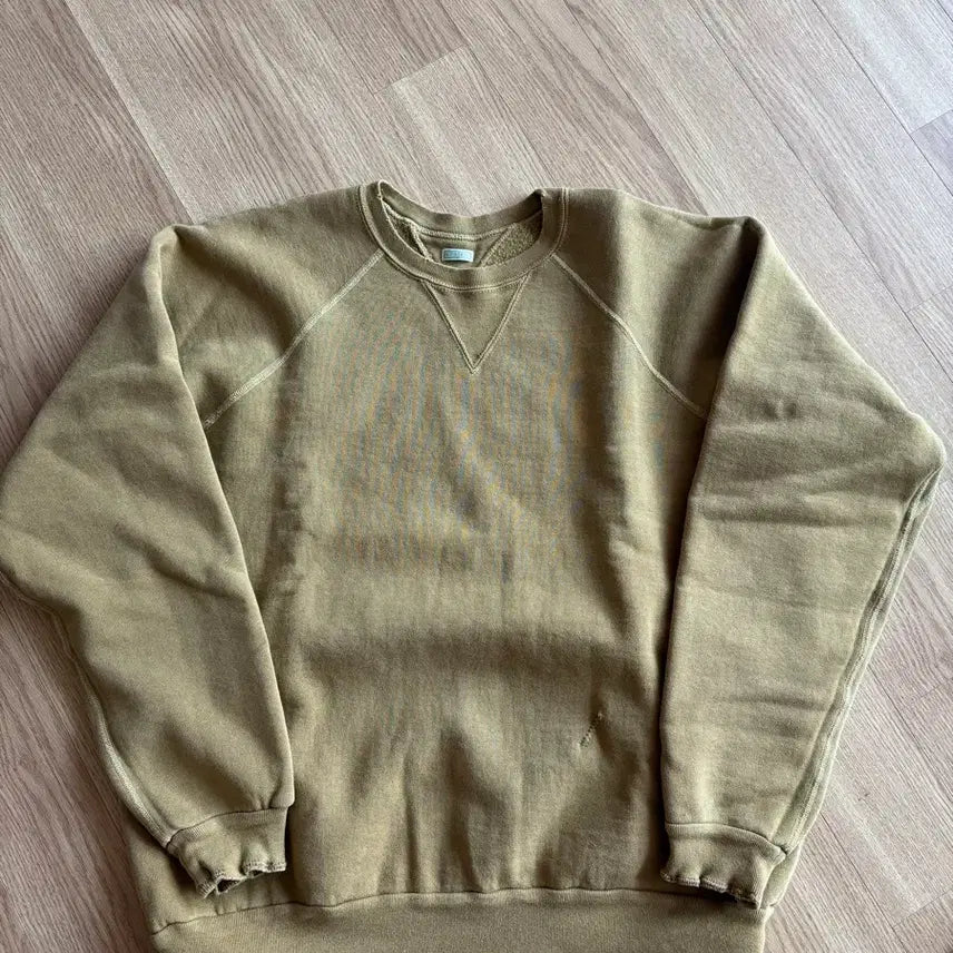 [SOLD OUT] 아프레쎄 더블v 스웻셔츠 2사이즈