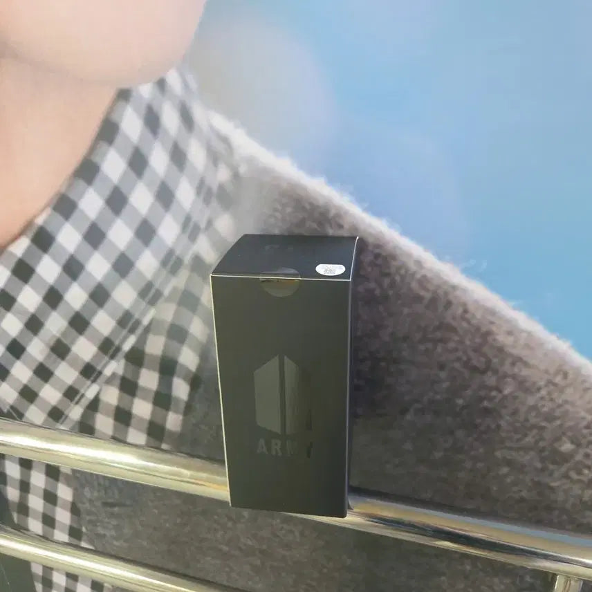 [BUNJANG] BTS Official Light Stick Ver. 4 / 새상품)BTS 공식 응원봉 Ver. 4