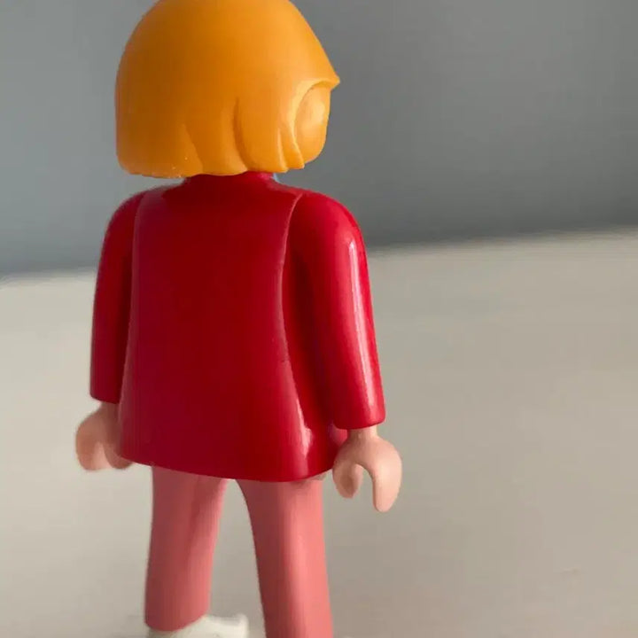 [BUNJANG] Used Yellow Round Bob Woman Figurine / 중고 노란 둥근단발 여인