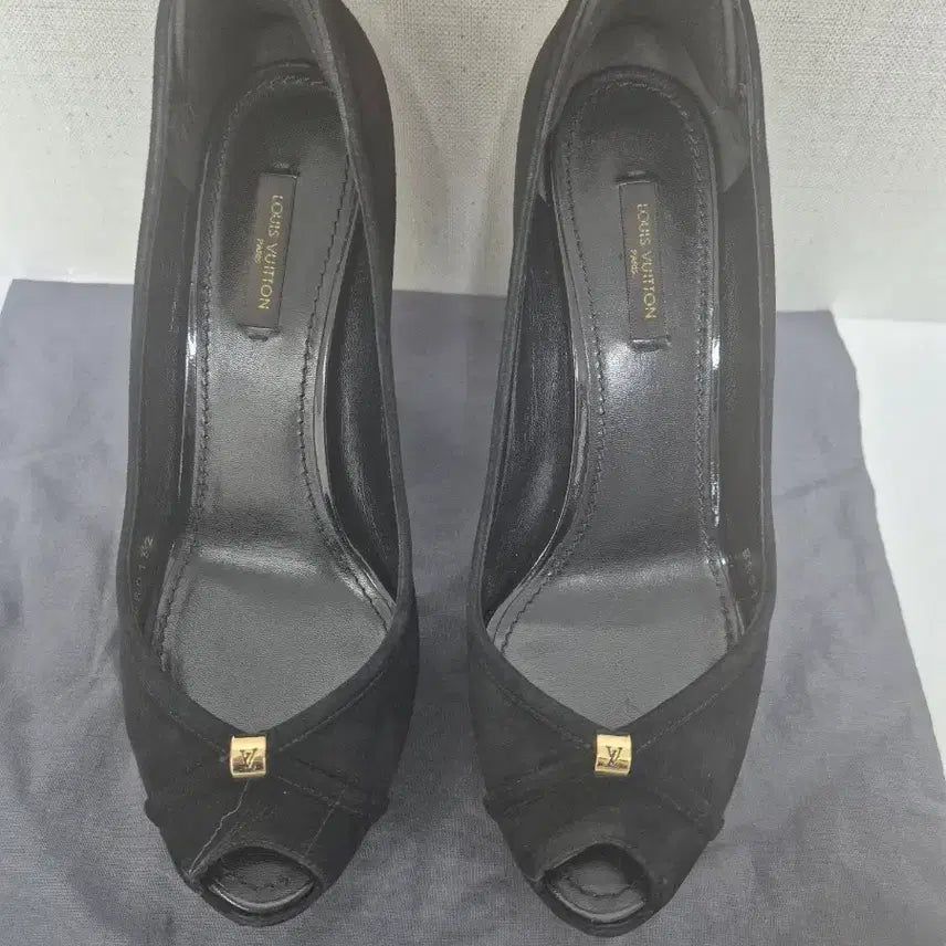 [BUNJANG] Louis Vuitton Open-Toe Suede Heels / 루이비통 오픈토 구두