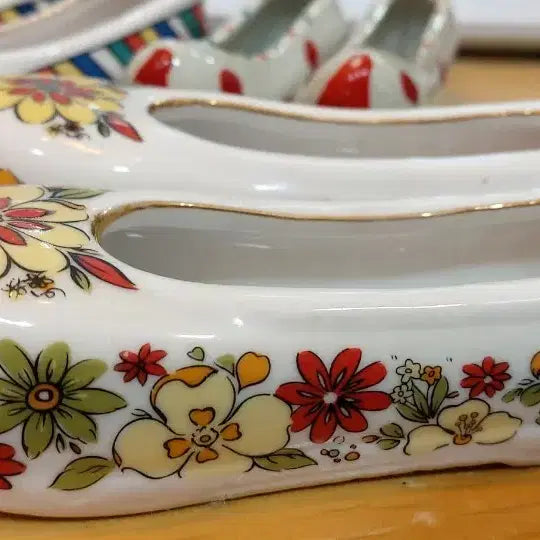 [BUNJANG] Vintage Ceramic Flower Shoes (Set of 4) / 빈티지도자기꽃신