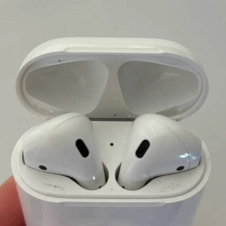 [BUNJANG] Apple AirPods 2nd Gen / 에어팟 2세대