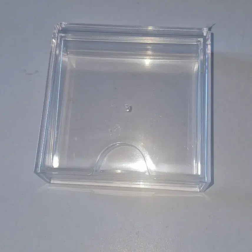 [BUNJANG] Can Badge Storage Box / 캔뱃지 보관함