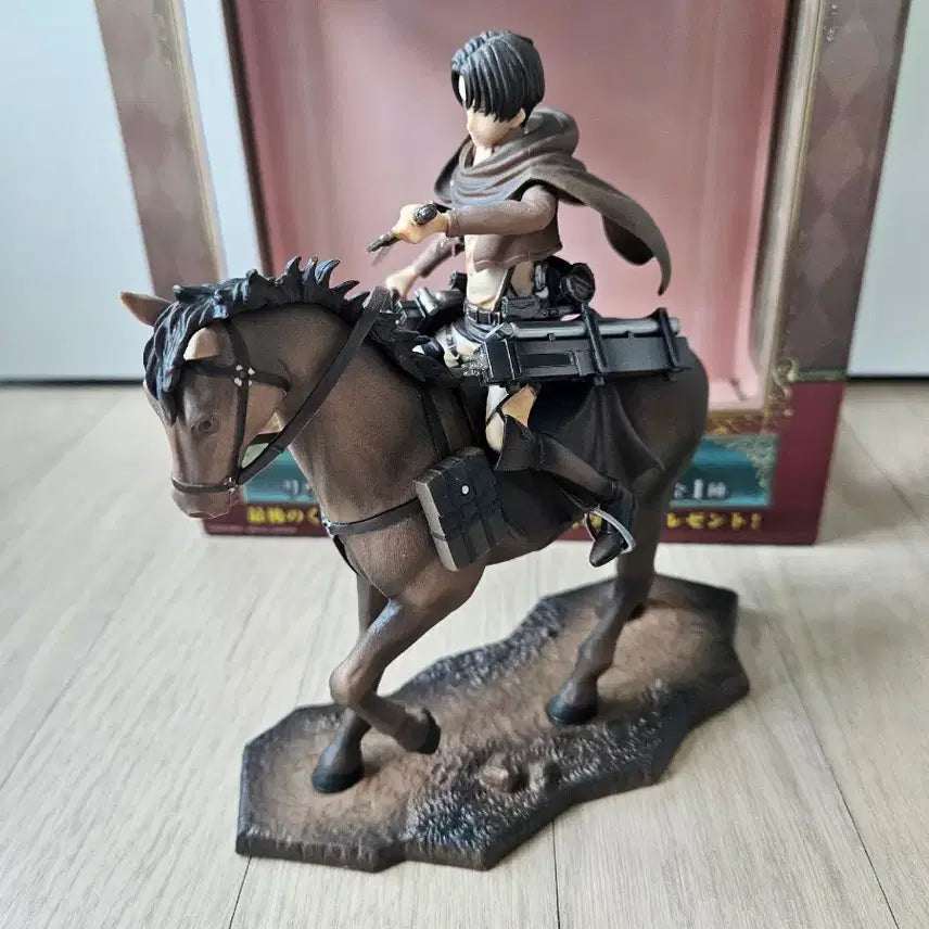 [BUNJANG] Attack on Titan: Wall Survey Edition Ichiban Kuji Last One Levi on Horseback Figure / 진격의거인 벽외조사 쿠지 라스트원 리바이 기마
