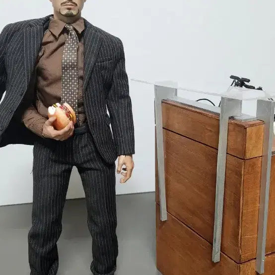 [BUNJANG] Iron Man Figure Tony Stark Suit / 아이언맨 피규어 토니스타크 정장 슈트