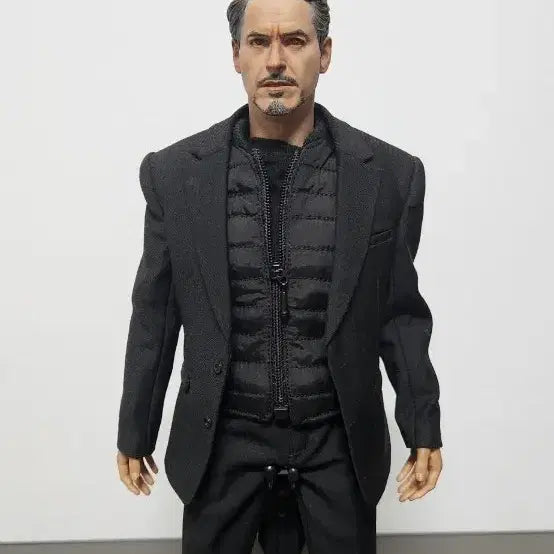 [BUNJANG] Hot Toys Spider-Man Homecoming Tony Stark Figure / 핫토이 스파이더맨 홈커밍 토니 스타크 피규어