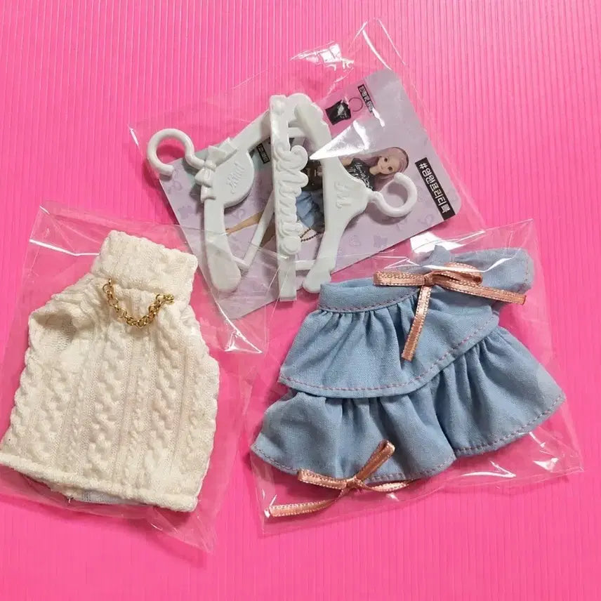 [BUNJANG] Mimi Doll Clothes Set - Ivory Knit and Sky Blue Frill Dress / 새것/미미 인형옷 세트