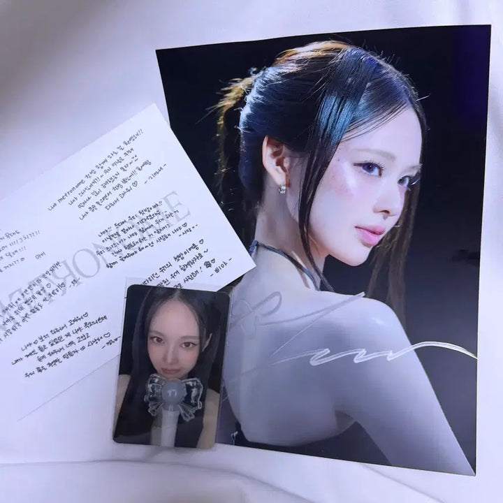 [BUNJANG] Jeizna Bang Jimin 1st Week MBC Music Core Signed Postcard Photocard / 이즈나 방지민 메트로놈 1주차 음중 싸인엽서 포스터 공방 포카 역조공