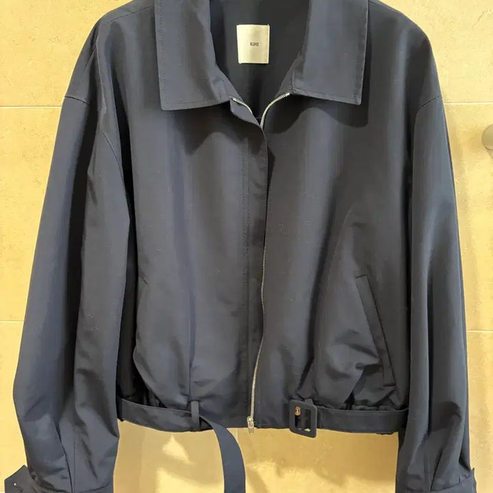 [SOLD OUT] 구호 벨트 디테일 쇼트 점퍼,블루종(새상품)