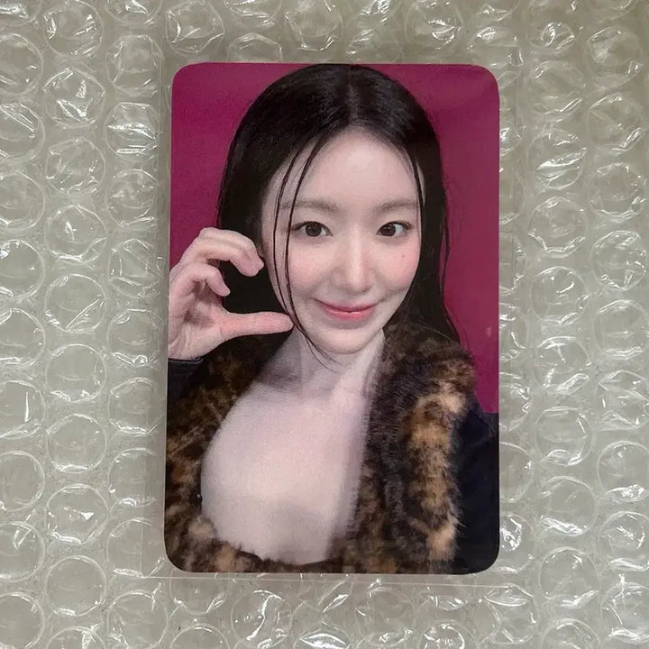 [BUNJANG]  (G)I-DLE We Are NY Music Lucky Draw Shuhua Photocard / 아이들 we are ny music 럭드 미공포 idle 슈화 포카 굿띵