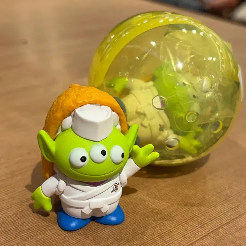 [BUNJANG] Toy Story Alien Sushi Gacha Figure / 토이스토리 알린 스시 가챠 피규어 유부초밥 미개봉
