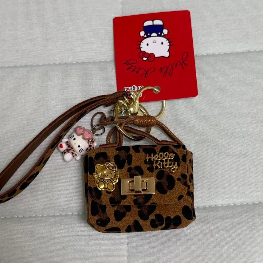 [BUNJANG] Hello Kitty Leopard Mini Bag Airpods Crossbody Pouch Keychain / 헬로키티 레오파드 미니백 에어팟 크로스백 파우치 키링