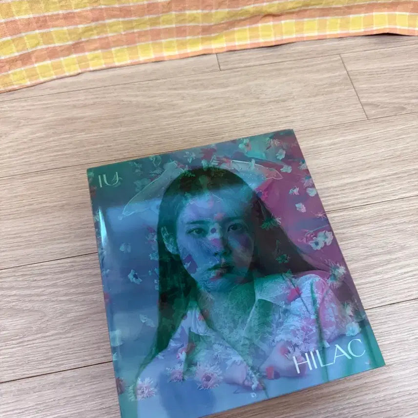 [BUNJANG] IU Lilac Album / 아이유 라일락 앨범