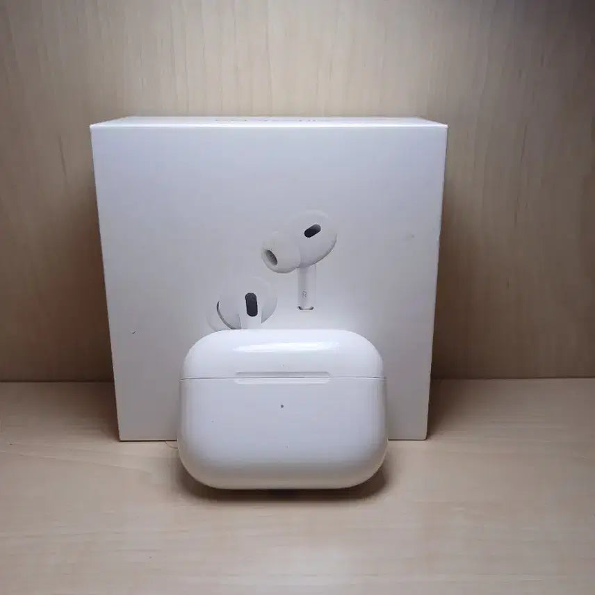 [BUNJANG] Apple AirPods Pro 2nd Generation Charging Case / 애플 에어팟 프로 2세대 본체8핀