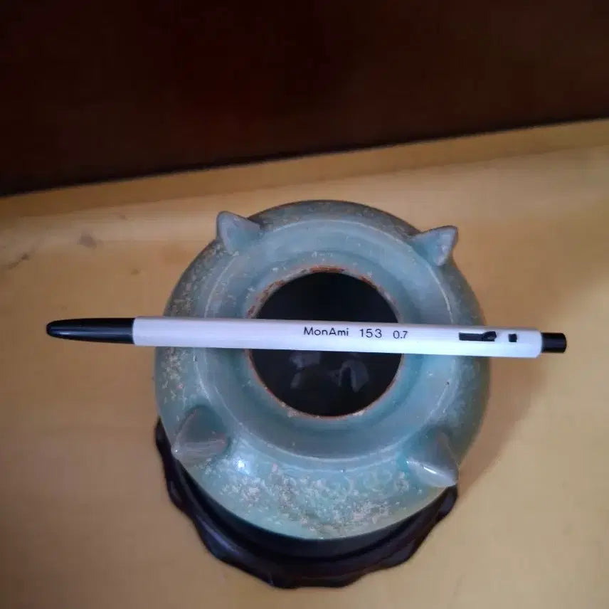 [BUNJANG] Antique Black and White Inlaid Celadon Incense Burner / 쾌쾌묵은 흑백상감청자향로