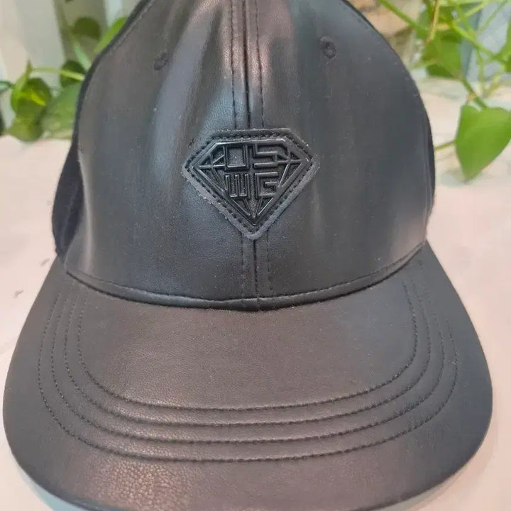 [BUNJANG] Black Leather Snapback Hat / 블랙 레더 스냅백 모자
