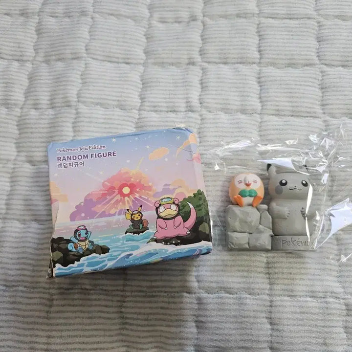 [BUNJANG] Pokemon Jeju Edition Random Figure Pikachu Dolhareubang Namolbaemi / 포켓몬 제주에디션 랜덤 피규어 피카츄 돌하르방 피카츄 나몰빼미