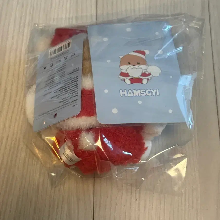 [BUNJANG] MONSTA X Kihyun Hamseukyi Winter Santa Keychain (Sealed) / 미개봉 몬스타엑스 몬뭉치엑스 기현 햄슥이 윈터 산타 키링