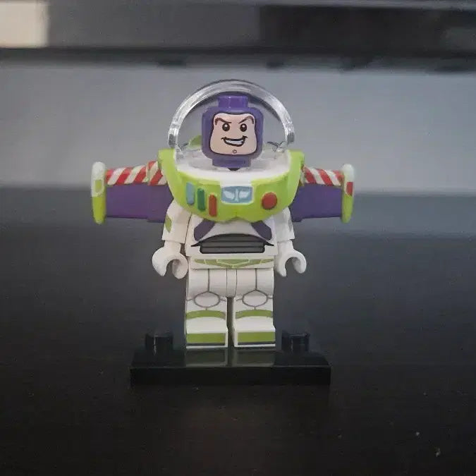 [BUNJANG] Lego Toy Story Buzz Lightyear Minifigure / 레고 토이스토리 버즈 라이트이어 피규어  미피