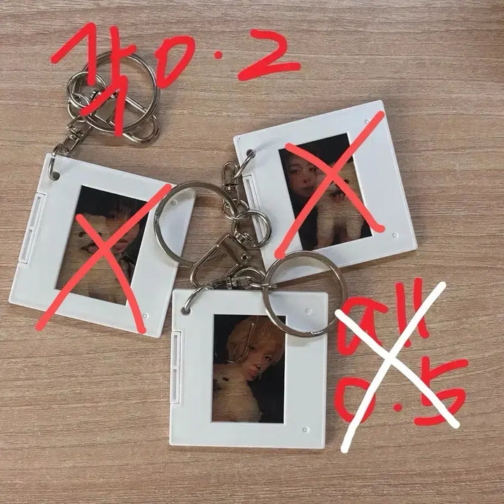 [BUNJANG] BOYNEXTDOOR HOME Weverse POB Keyring Leehan Seungho Jaehyun / 보이넥스트도어 HOME 위버스 특전 키링 이한 성호 재현