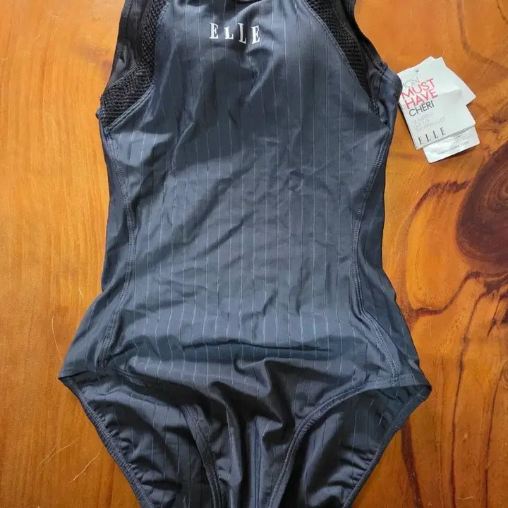 [BUNJANG] Elle Black Stripe Swimsuit / 엘르 수영복 검정색 스트라이프
