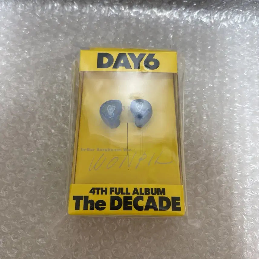 [BUNJANG] DAY6 D-DAY Wonpil In-Ear Album / 데이식스 데케이드 원필 인이어 앨범