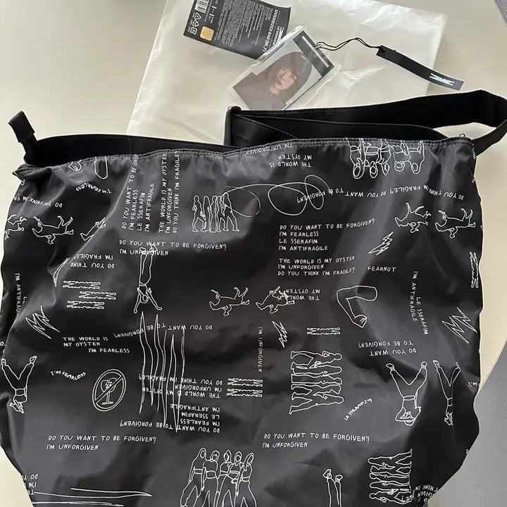 [BUNJANG] LE SSERAFIM Oversized Bag / 르세라핌 오버사이즈 백
