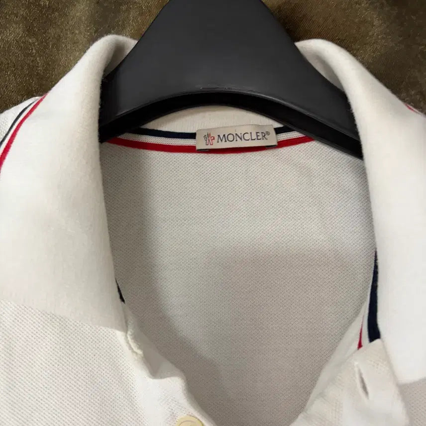 [BUNJANG] Moncler White Polo T-Shirt Size M / M 몽클레어 카라티 화이트